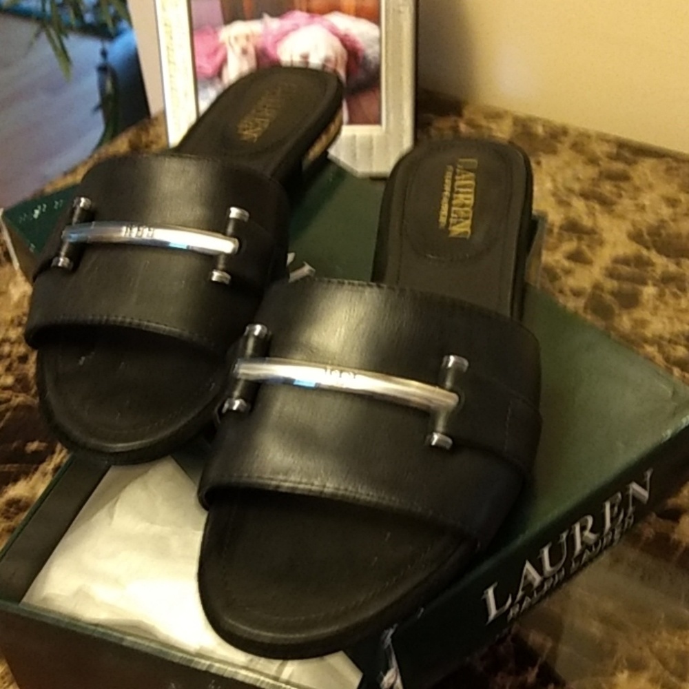Leather slides with silver bar on top